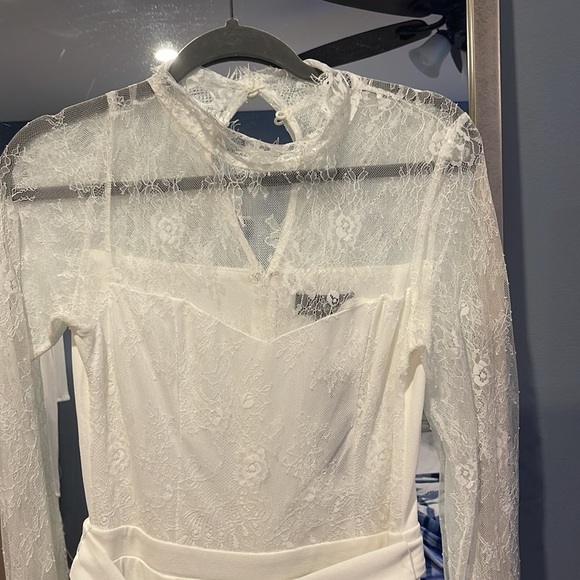 NWT White lace top jumpsuit - Picture 2 of 6